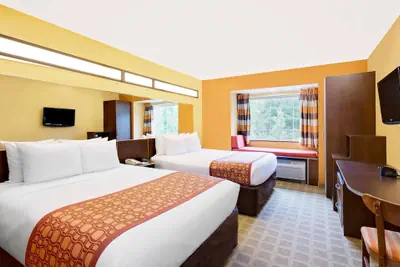 Photo 4 - Microtel Inn & Suites by Wyndham Princeton