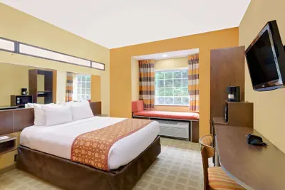 Photo 5 - Microtel Inn & Suites by Wyndham Princeton