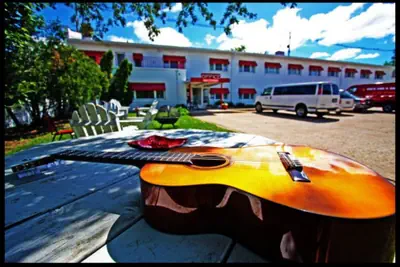 Photo 2 - Holiday Music Motel