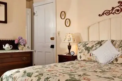 Photo 4 - Brickhouse Inn