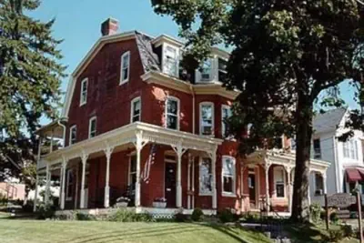 Photo 2 - Brickhouse Inn