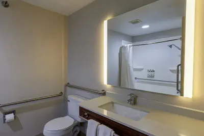 Photo 4 - Holiday Inn Express & Suites Shelbyville Indianapolis by IHG