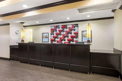 Photo 3 - La Quinta Inn & Suites by Wyndham Conway