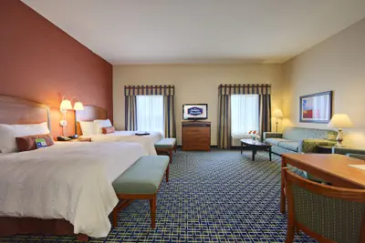 Photo 5 - Hampton Inn & Suites Ridgecrest