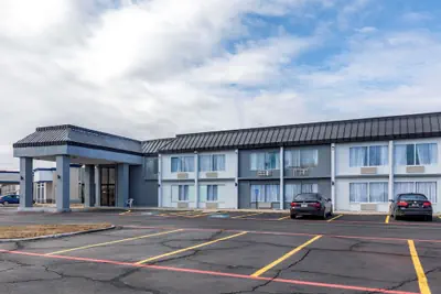 Photo 2 - Quality Inn & Suites Sulphur Springs