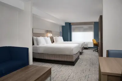 Photo 4 - Holiday Inn Express & Suites Alexandria - Fort Belvoir by IHG