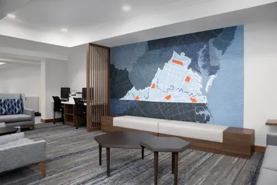 Photo 3 - Holiday Inn Express & Suites Alexandria - Fort Belvoir by IHG