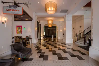 Photo 4 - The Padre Hotel