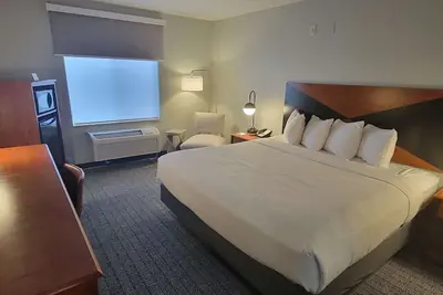 Photo 2 - Best Western Kennewick Tri-Cities Center
