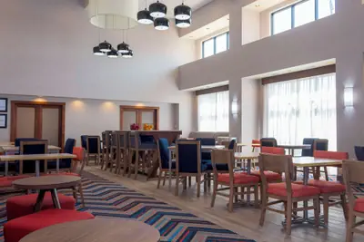Photo 2 - Hampton Inn & Suites Riverton