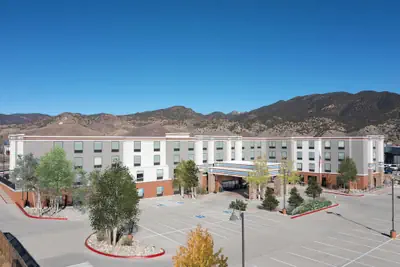 Photo 2 - Hampton Inn & Suites Salida