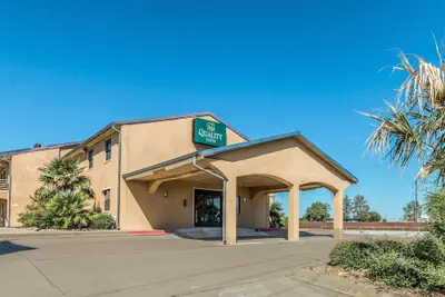 Photo 2 - Quality Inn Corsicana