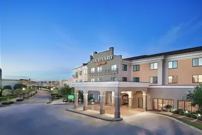 Photo 2 - Courtyard by Marriott Shreveport-Bossier/Louisiana Boardwalk