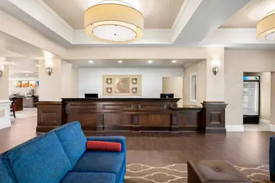 Photo 4 - Comfort Inn & Suites Fort Smith I-540