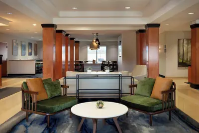 Photo 3 - Fairfield Inn & Suites by Marriott Redding