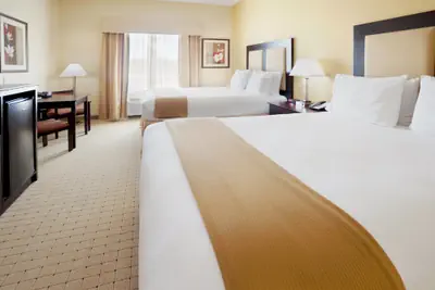 Photo 4 - Holiday Inn Express & Suites Georgetown by IHG