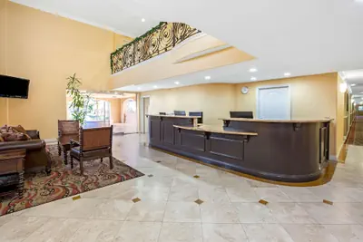 Photo 4 - La Quinta Inn & Suites by Wyndham Moreno Valley
