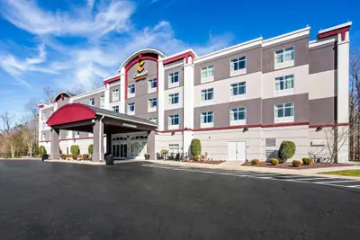 Photo 2 - Comfort Suites Williamsburg Historic Area