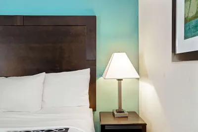 Photo 5 - La Quinta Inn & Suites by Wyndham PCB Pier Park area