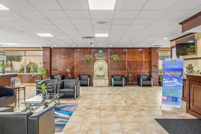 Photo 4 - Quality Inn & Suites Tampa near Fairgrounds and Casino