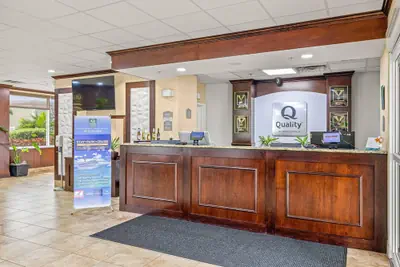 Photo 5 - Quality Inn & Suites Tampa near Fairgrounds and Casino