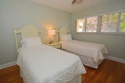 Photo 5 - Westwinds Waterfront Resort