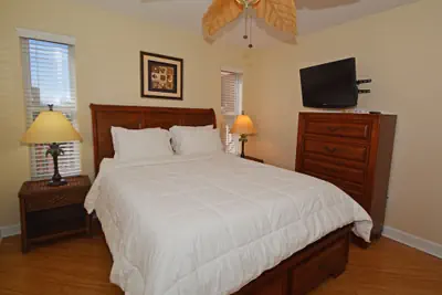 Photo 4 - Westwinds Waterfront Resort