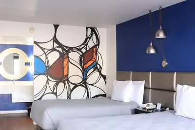 Photo 2 - University Inn