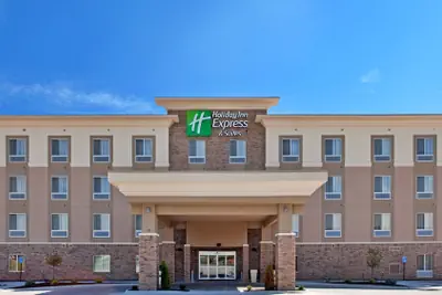 Photo 2 - Holiday Inn Express & Suites Topeka North by IHG