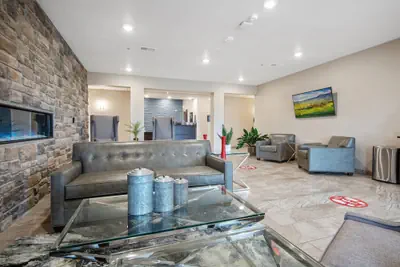 Photo 3 - Cobblestone Hotel & Suites - Austin