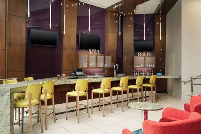 Photo 5 - Hampton Inn & Suites Atlanta Midtown