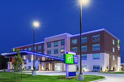 Photo 2 - Holiday Inn Express & Suites Parsons by IHG