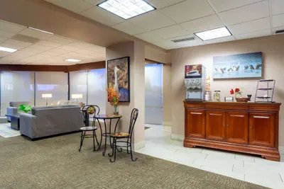 Photo 4 - Suburban Studios I-80 Grand Island