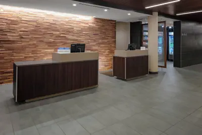 Photo 2 - Courtyard by Marriott Cincinnati Mason