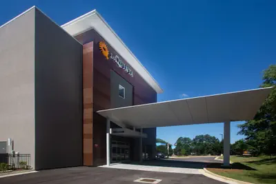 Photo 2 - La Quinta Inn & Suites by Wyndham Oxford