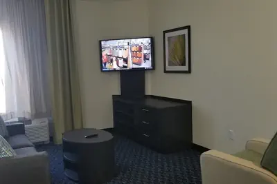 Photo 5 - Candlewood Suites Plano North by IHG