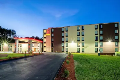 Photo 2 - Red Roof Inn PLUS+ Tuscaloosa - University