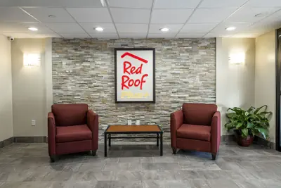 Photo 3 - Red Roof Inn PLUS+ Tuscaloosa - University