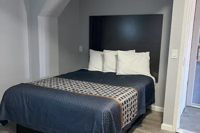 Photo 4 - Sea Garden Inn Pismo Beach- San Luis Obispo