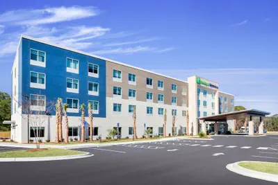 Photo 2 - Holiday Inn Express & Suites Niceville - Eglin Area by IHG
