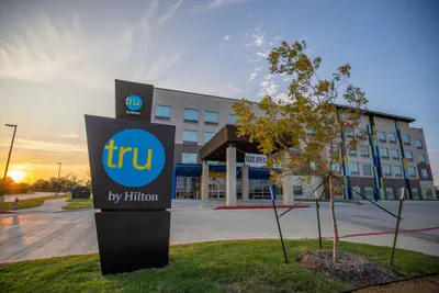 Photo 2 - TRU By Hilton Allen Dallas