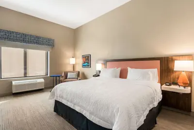 Photo 5 - Hampton Inn Batesville