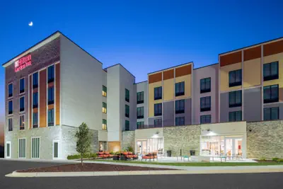 Photo 2 - Hilton Garden Inn Brunswick