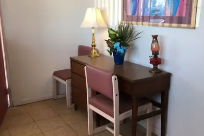 Photo 4 - Sands Motel