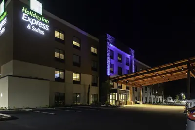 Photo 2 - Holiday Inn Express & Suites The Dalles by IHG