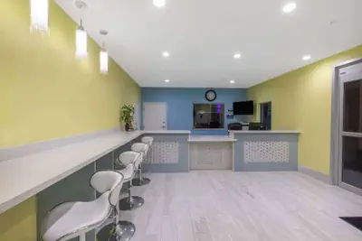 Photo 3 - Days Inn & Suites by Wyndham La Porte