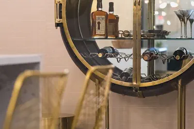 Photo 3 - The Vault Hotel