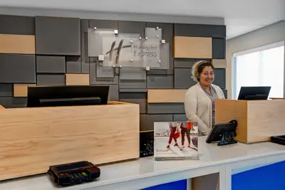 Photo 3 - Holiday Inn Express & Suites Milwaukee - Brookfield by IHG