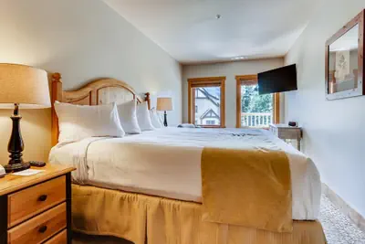 Photo 3 - Premier Red Hawk Lodge 2 Br~walk To Slopes~kids Ski Free 2 Bedroom Condo by RedAwning