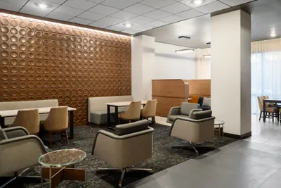 Photo 2 - Courtyard by Marriott Seattle SeaTac Airport